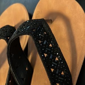 Black sparkle flip flops woman’s size 9